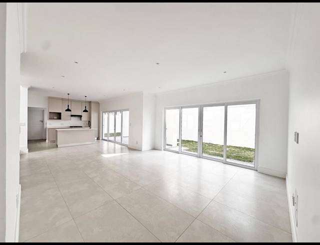 3 BEDROOM CLUSTER FOR SALE IN BRYANSTON EAST